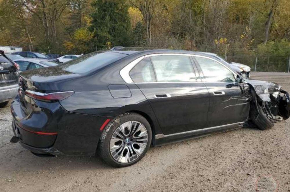 Разборка BMW I7 G70 бампер капот крыло фара крышка фонарь подвеска БМВ