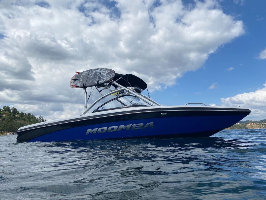 American Skier MOOMBA MOBIUS LSV