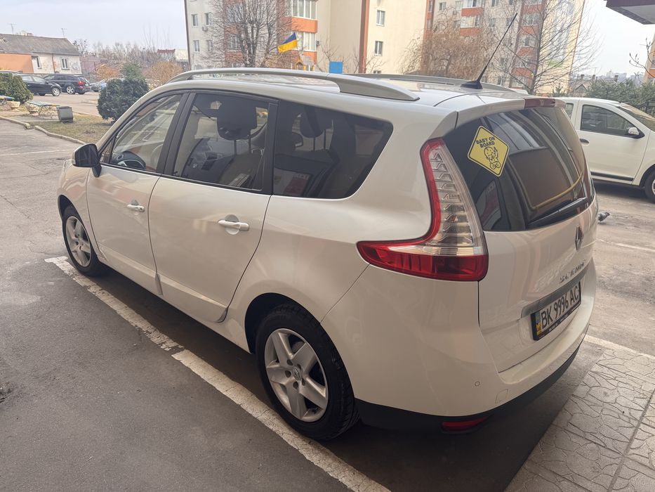 Reanault Grand Senic 1.5