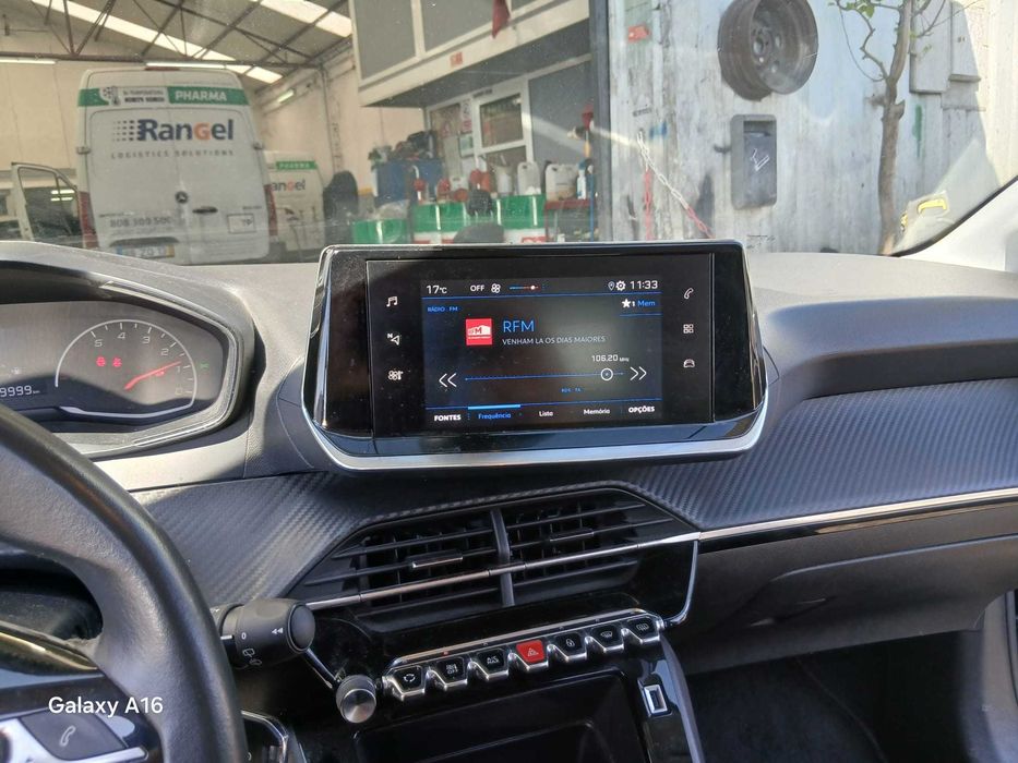 Peugeot 208 1.2 PureTech Gasolina