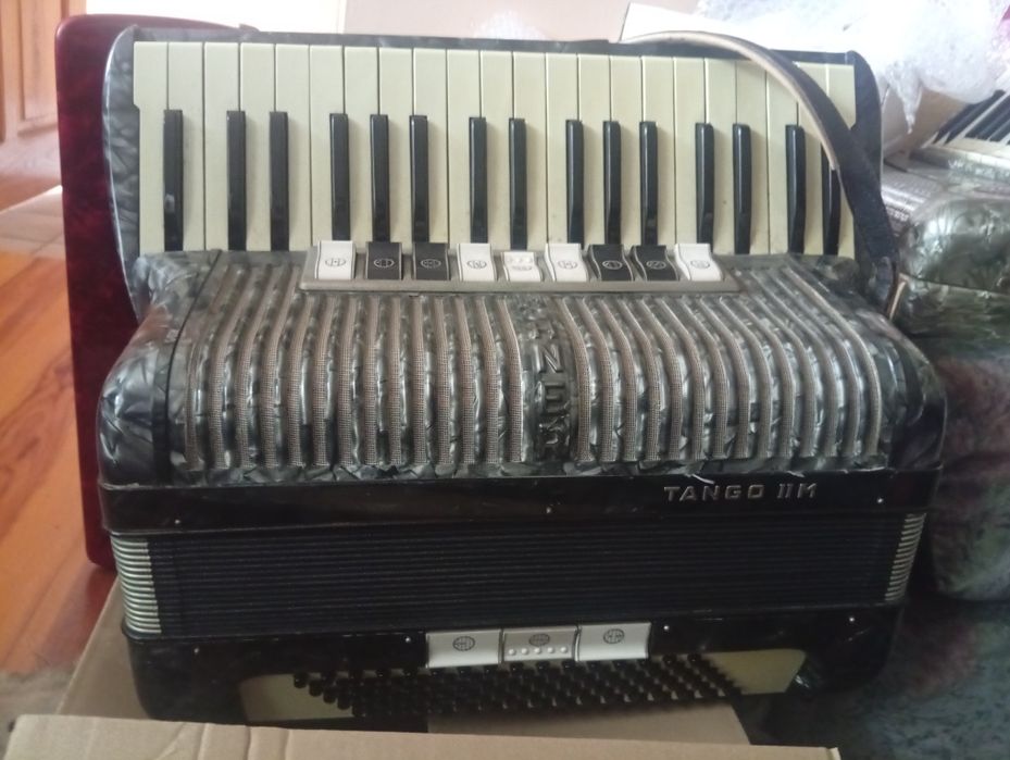 Akordeon hohnet tango 2 m