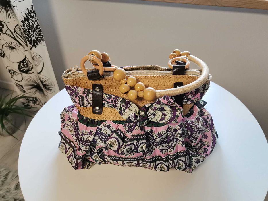 Torebka damska na różne okazje na innych aukcjach różne wzory i kolory