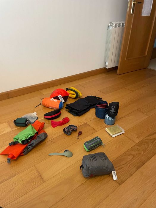 Kit Ultraleve de Trekking e Campismo