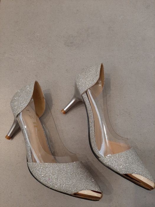 Buty srebrne rozmiar 35