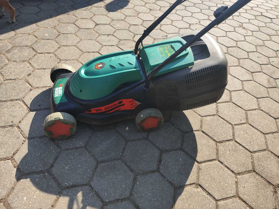 Corta relva B&D GR298