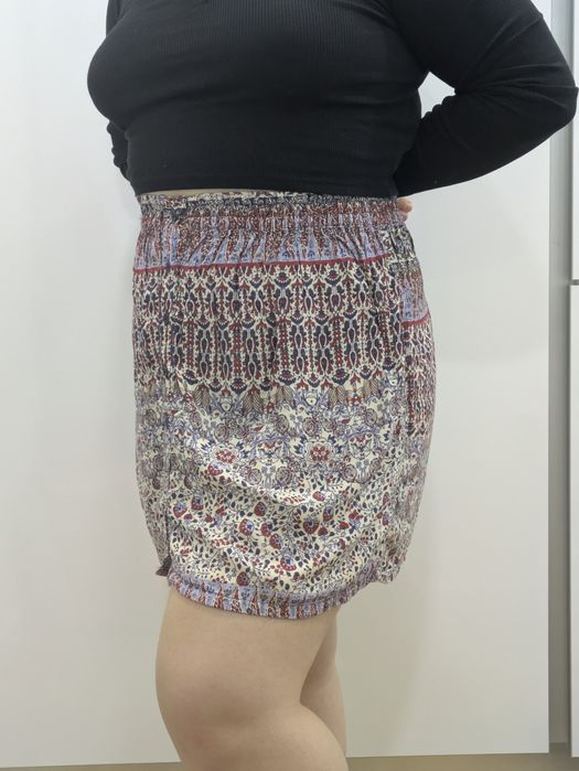 Saia Verão Pull & Bear, tamanho M