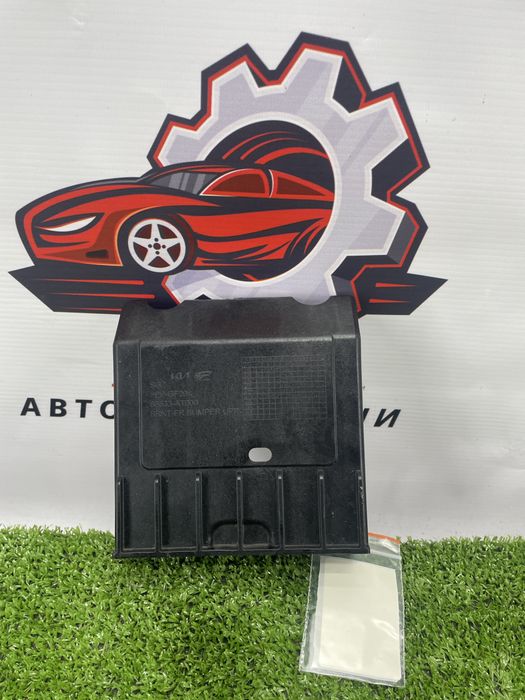 Кронштейн кріплення переднього бампера центральний Kia Niro 23- hev