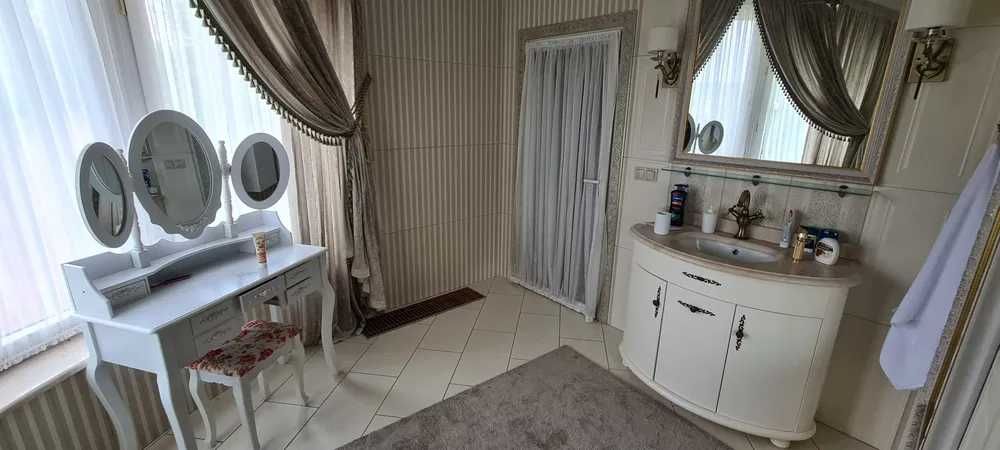 56 Усадьба дом класса люкс джакузи теплый басейн 15 км от Киева