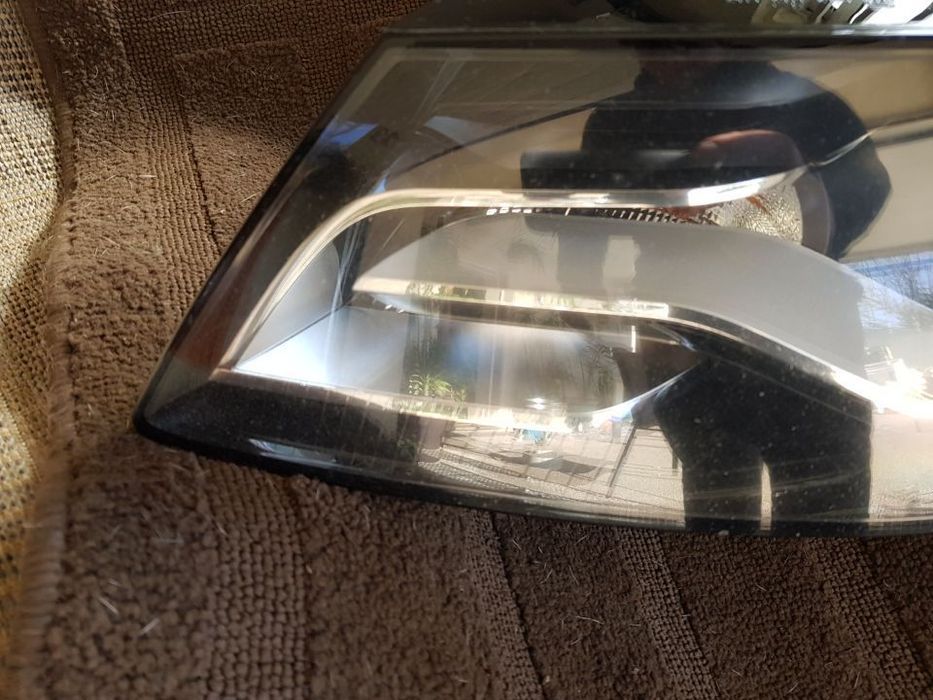 Farol esquerdo bi xenon direcional Audi A4 8k - 8k0941003 G