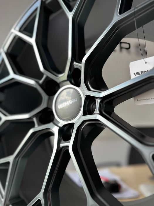 Felgi Aluminiowe 19 VEEMANN V-FS66 x Audi Skoda Seat Volkswagen 5x112 ET42 Grafit + Poler