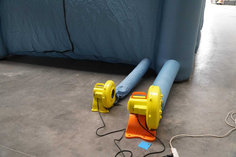 Aluguer de Estufa de Pintura Insuflável