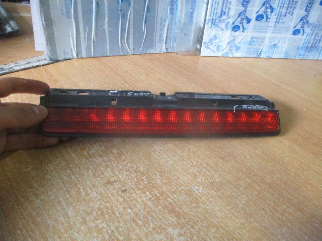 Luz stop adicional / 3º stop VOLKSWAGEN Fox (5Z1, 5Z3, 5Z4)