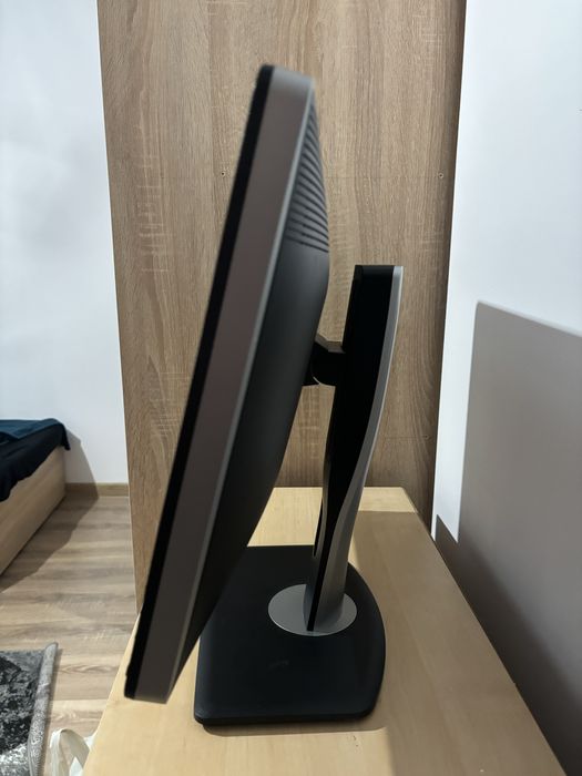 Monitor Dell w dobrym stanie