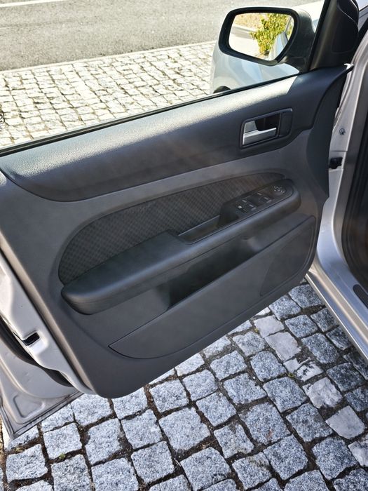 Ford Focus SW — fotografia 7