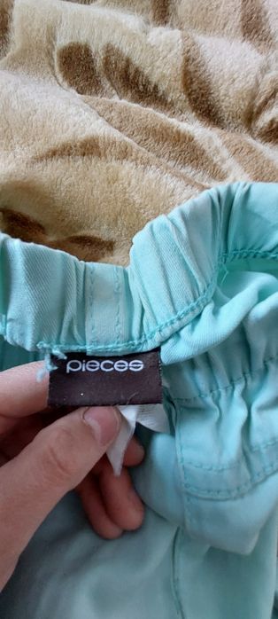 Spodnie rurki leginsy legginsy miętowe pieces  jeansowe S