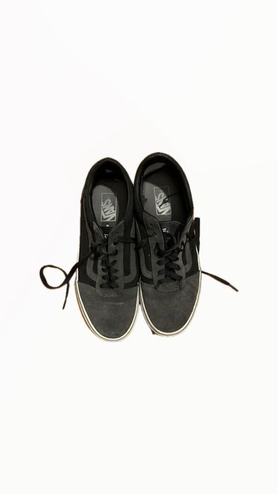 2 Pares de sapatos Masculinos - Semi Novos