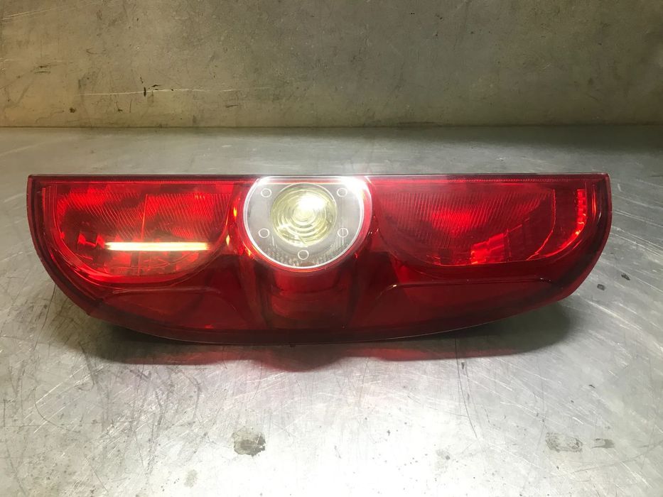 FAROLIM FIAT DOBLO II / OPEL COMBO - DIREITO