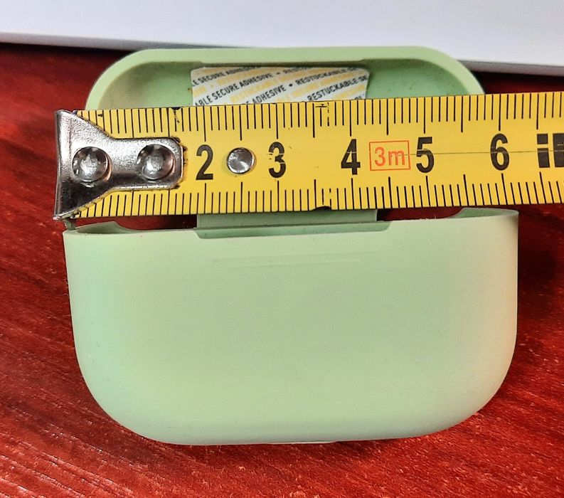 Чохол силіконовий для навушників Apple AirPods