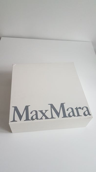 Duże pudełko MaxMara zamykane na magnes 40 x 40 x 12 cm