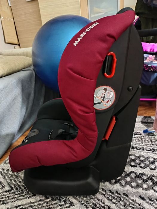 Fotelik maxi-kosi ECE R44-04 (9-18kg)