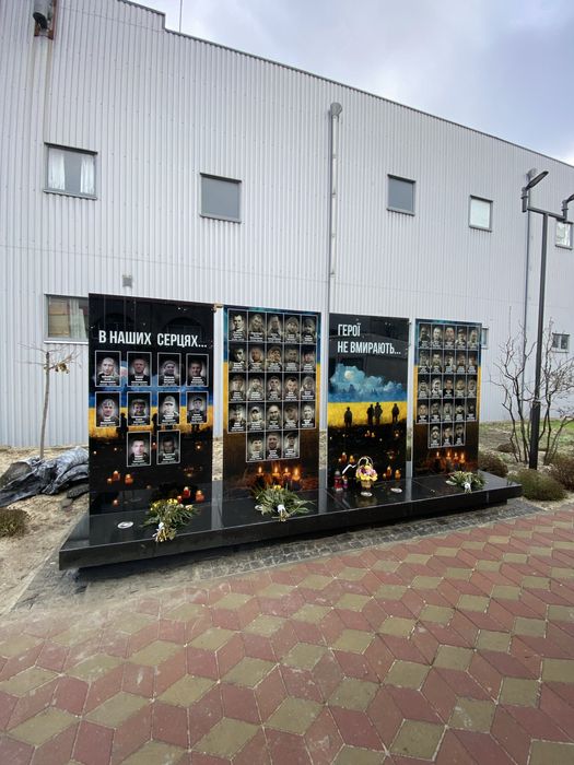 Памʼятники! Найкраща якість!