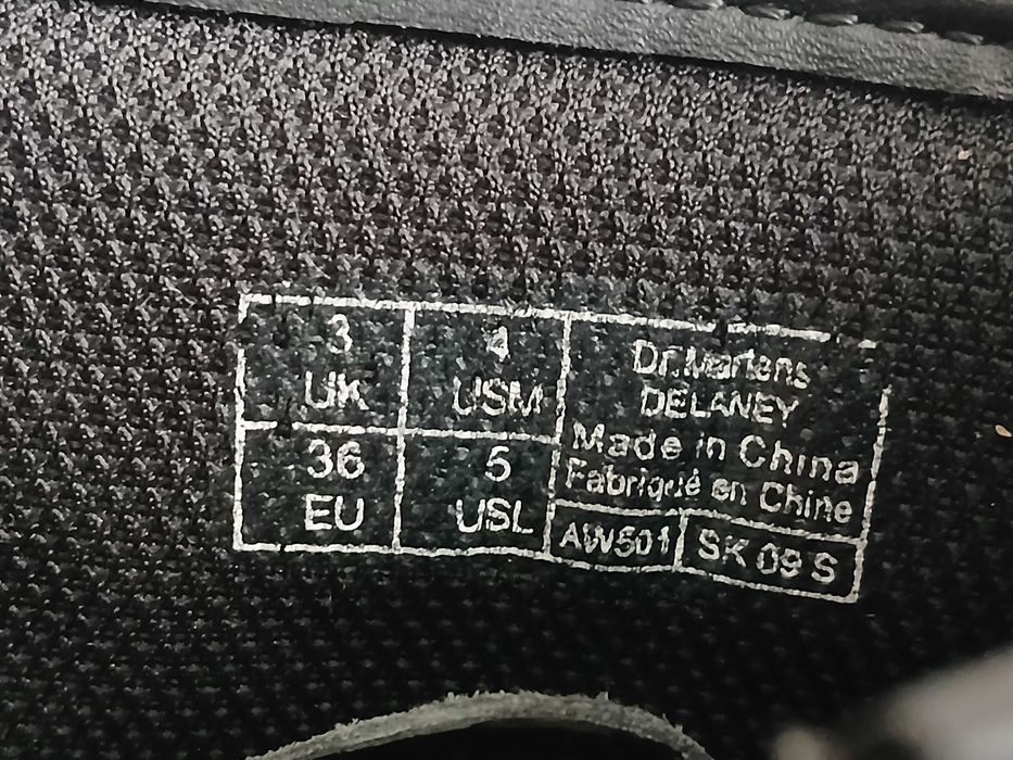 Dr. Martens Delaney glany r. 36