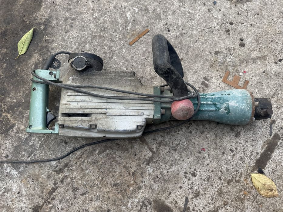 Отбойные молотки рабочие