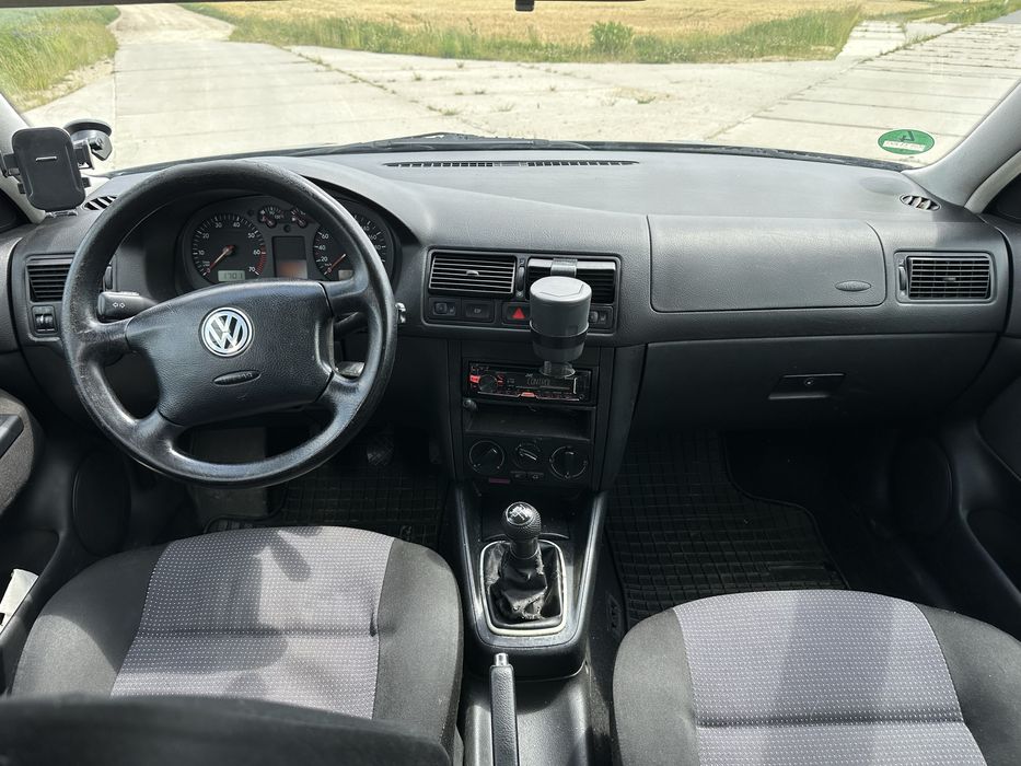 Golf 4  1.4benzyna