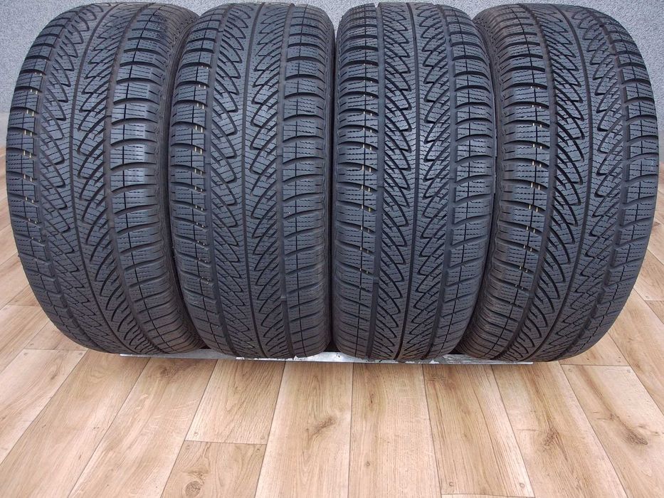 Goodyear UltraGrip8 Performance 225/55/17 97H z 2022r jak nowe