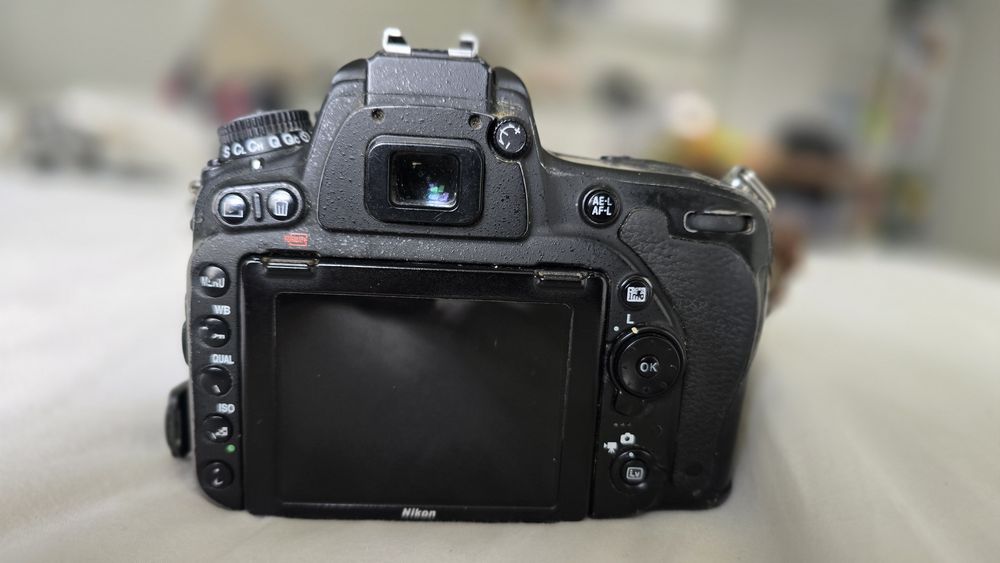 Câmera fullframe  Nikon D750 usada