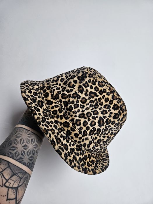 Kapelusz w panterkę John Lewis