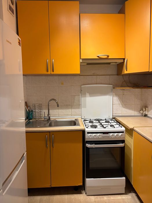 CENTRUM / blisko Ronda ONZ / 2 POKOJE-z balkonem