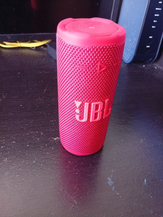 Coluna jbl grip como nova