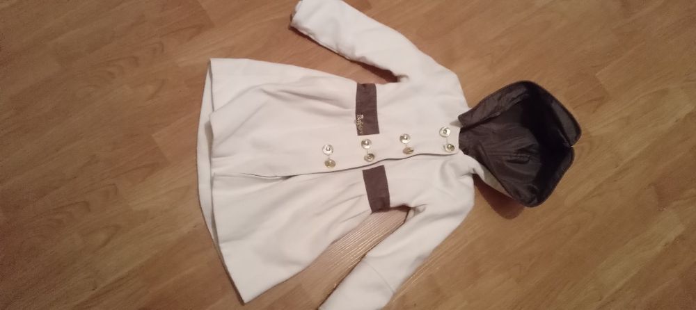 Пальто для дівчинки 86розмір