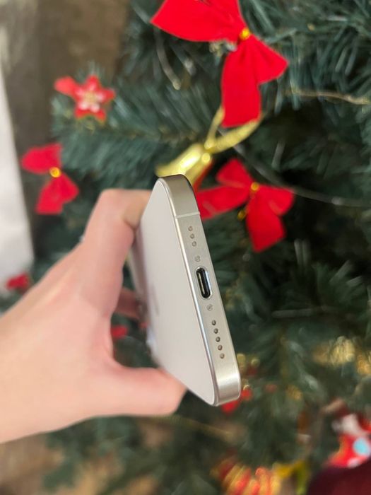 iPhone 15 pro 128 ГБ