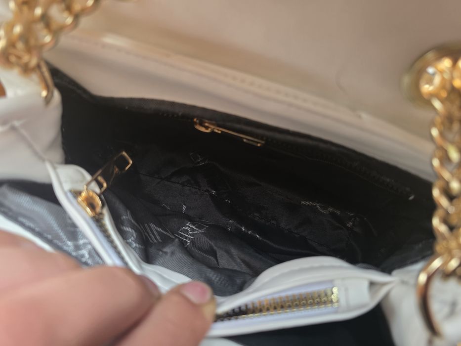 Torebka damska YSL w kolorze białym logowana i pasek logowany