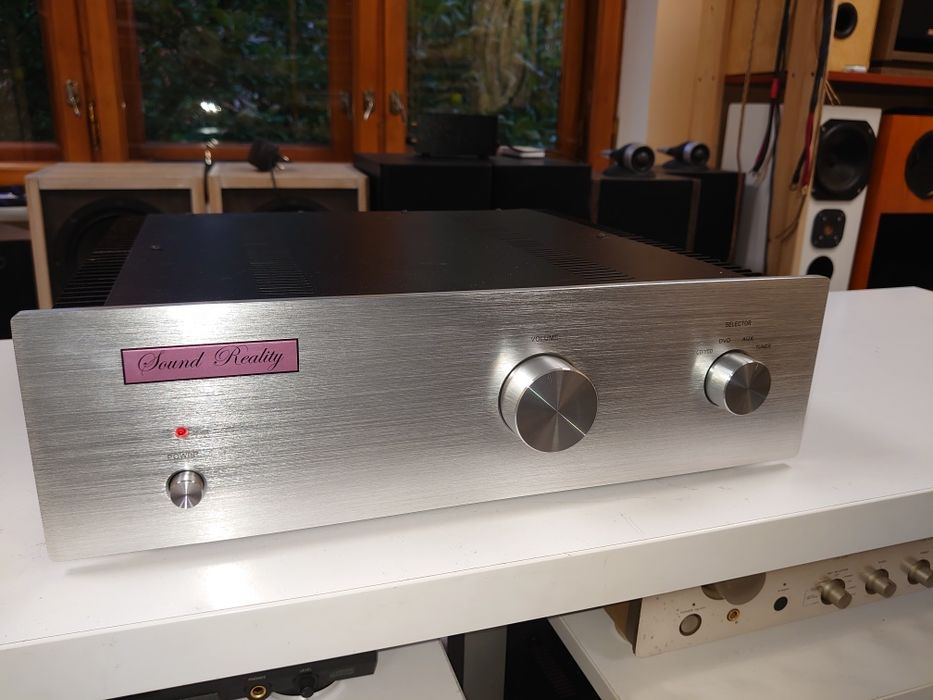 Мощный усилитель от Sound Reality для усиления НЧ звена