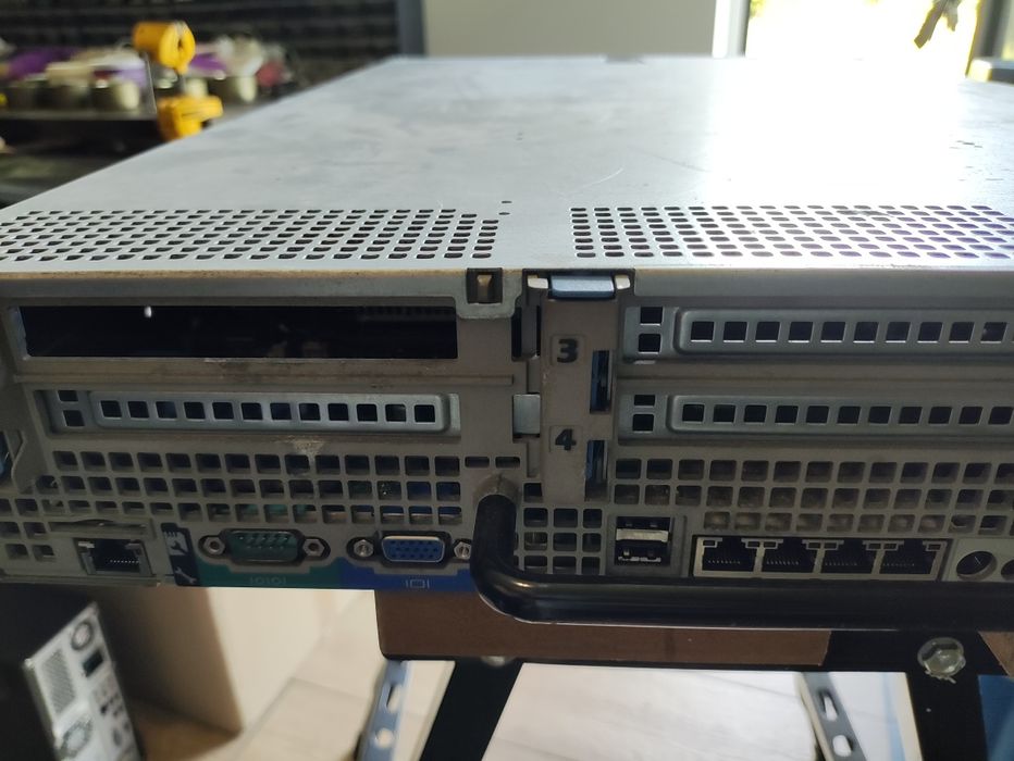 Servidor Dell Poweredge R710 120Gb/18Tb