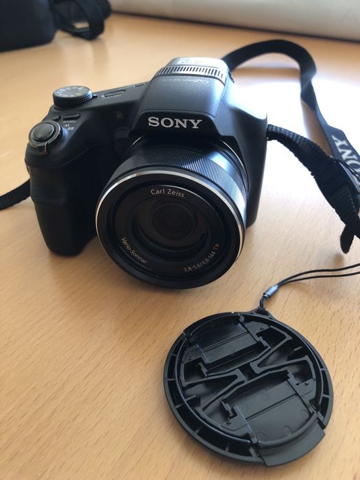 Sony Cyber Shot DSC - HX200V