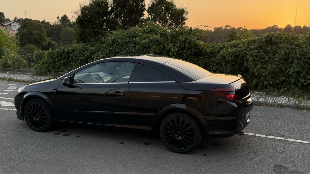 Opel Astra H TwinTop ( Cabrio )