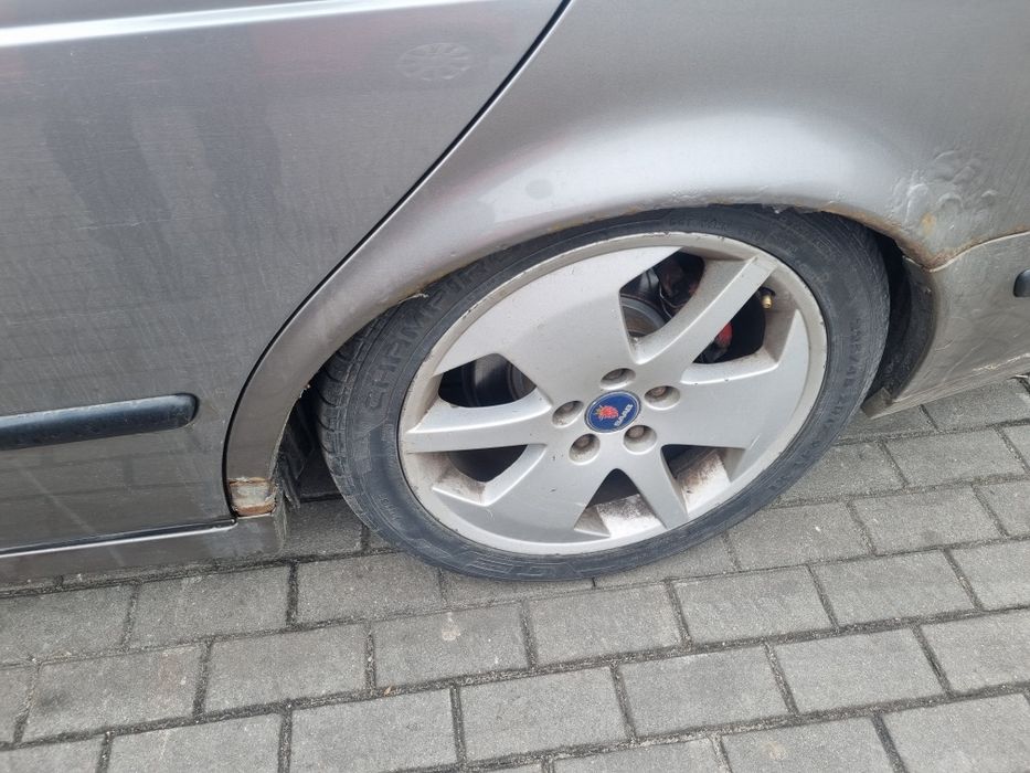 Saab 95 2.0t z usterkami dla konesera marki