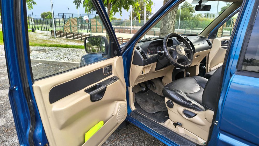 Nissan Terrano II