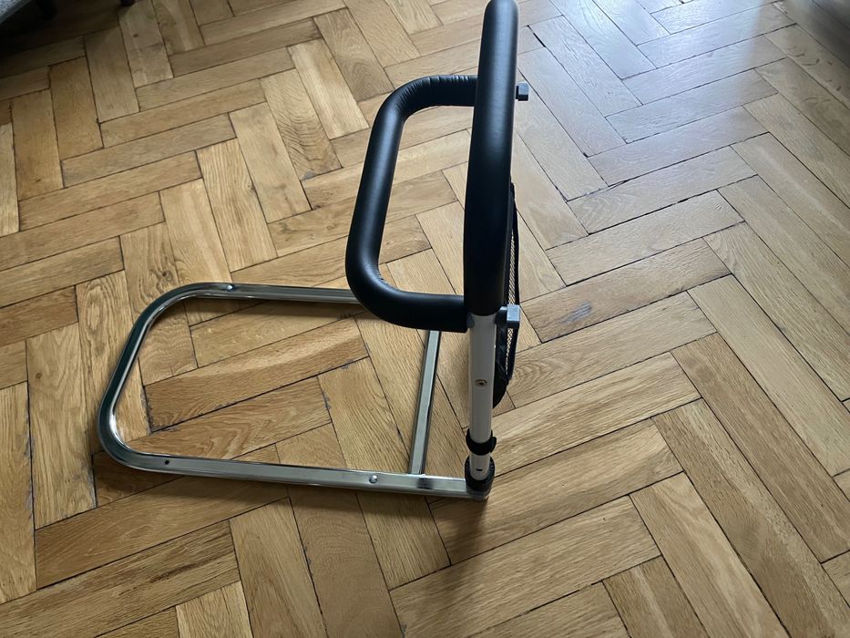 Uchwyt, barierka poręcz do łóżka do podnoszenia się
