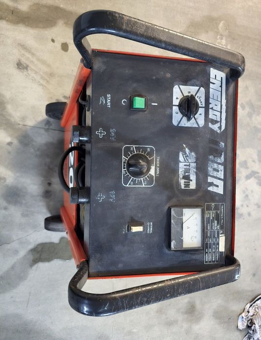 TELWIN ENERGY 1000 START booster carregador
Carregador de bat