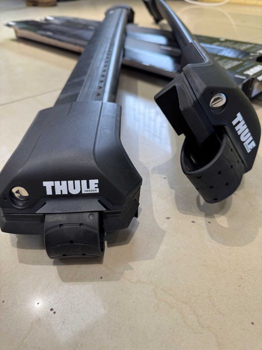 Поперечини на рейлінги Thule Wingbar Edge Black (0.95м / 0.86м)