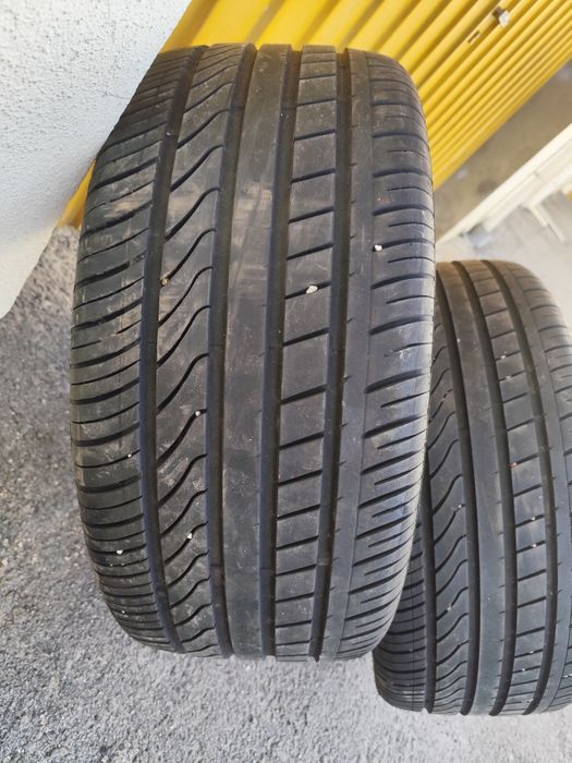 Pneus  225/40R18