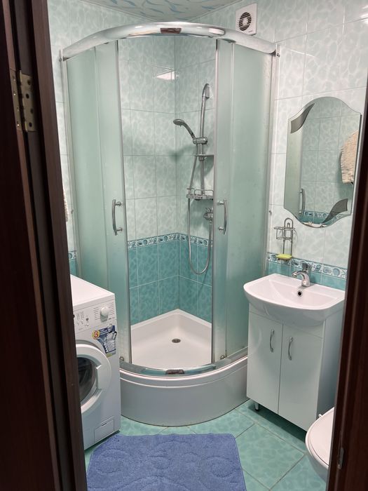 Здам 3 км. кв жд,авто вок.центр.по доб.ВЕЛИКИЙ ВИБИБІРза добу.