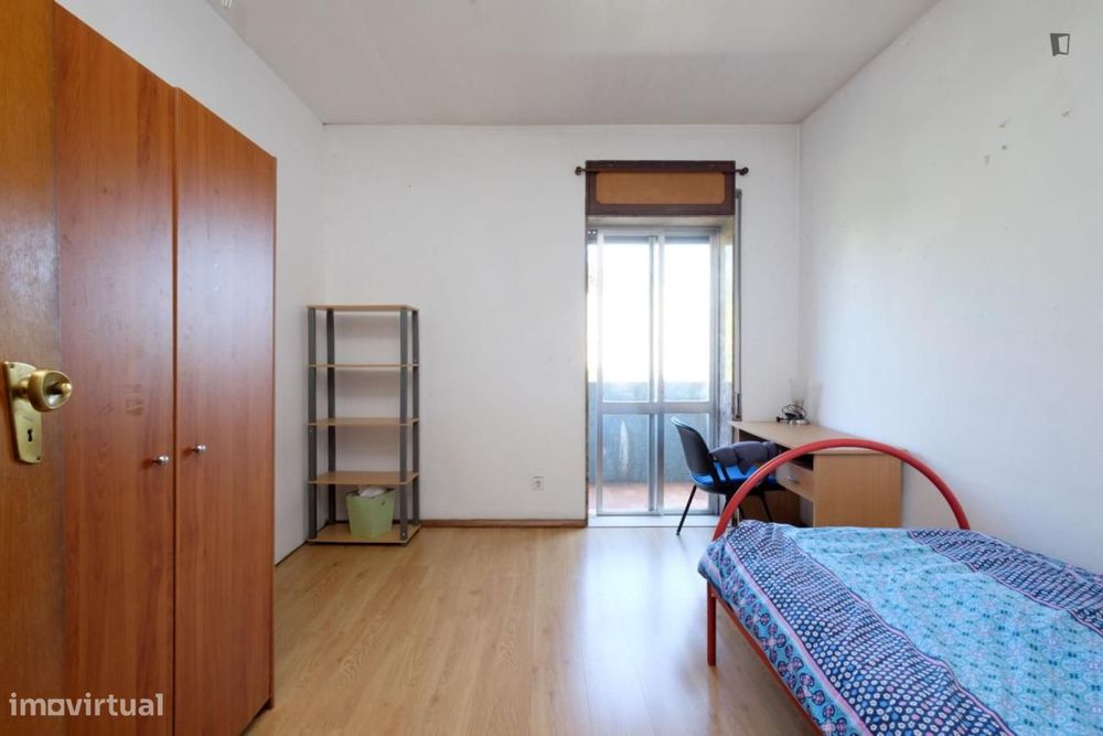 Quarto - localizado em Cidral Coimbra