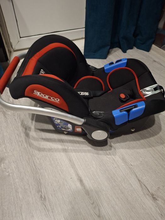 Автокрісло 0-9кг