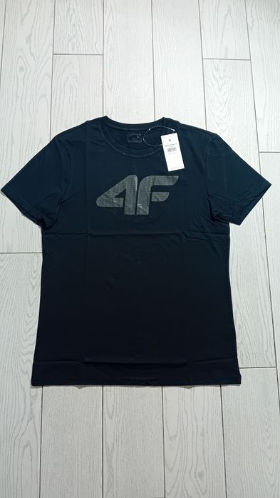 !Nowy!oryginalny 4F T-shirt M czarny z dużym czarnym logo (958)